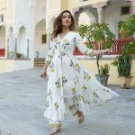 আকর্ষণীয় স্ক্রিন প্রিন্টেড হলুদ ফুলের গাউন,জামা,পায়জামা এবং ওড়না - Image 2